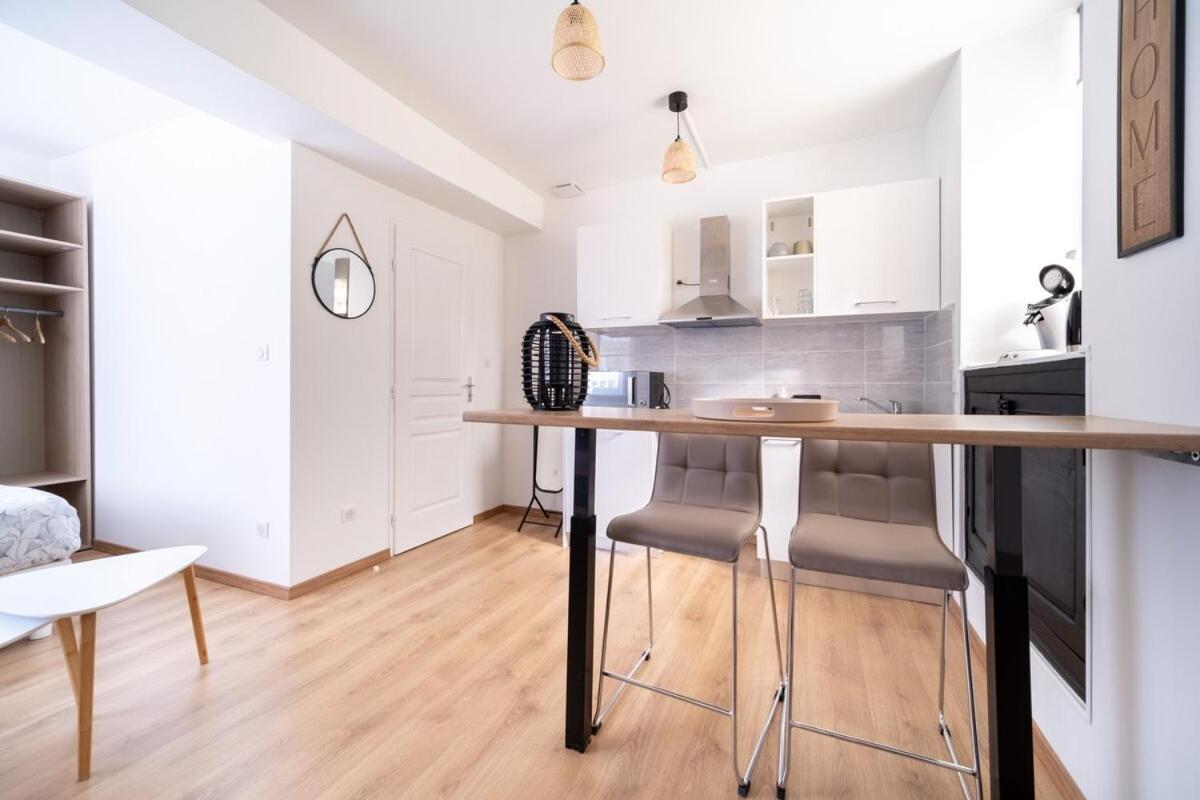 Le Castela ~ Proche Centre ~ Arrivee Autonome Appartement
